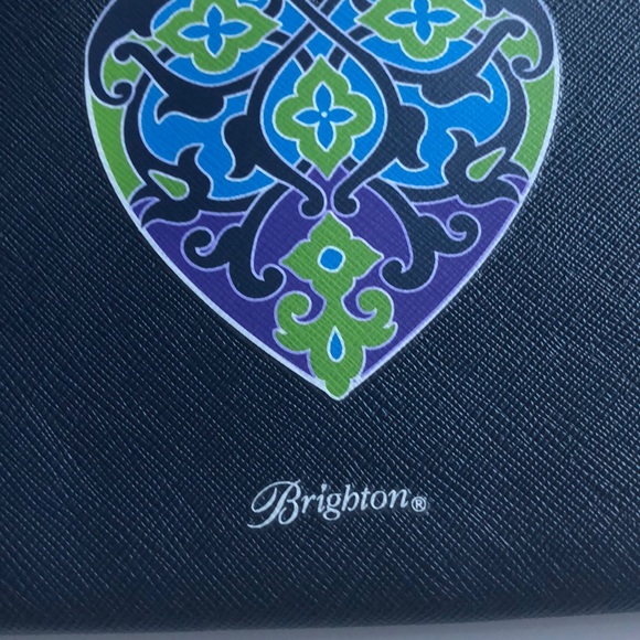 Brighton Crossbody - Picture 4 of 10